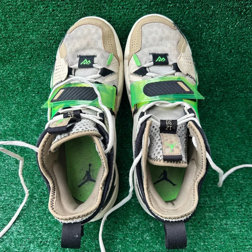 Jordan Why Not Zer0.3 The Family Tan Black Green CD3003-200 Mens 9.5